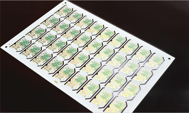 通信氧化鋁陶瓷電路板.png 通信氧化鋁陶瓷電路板.png